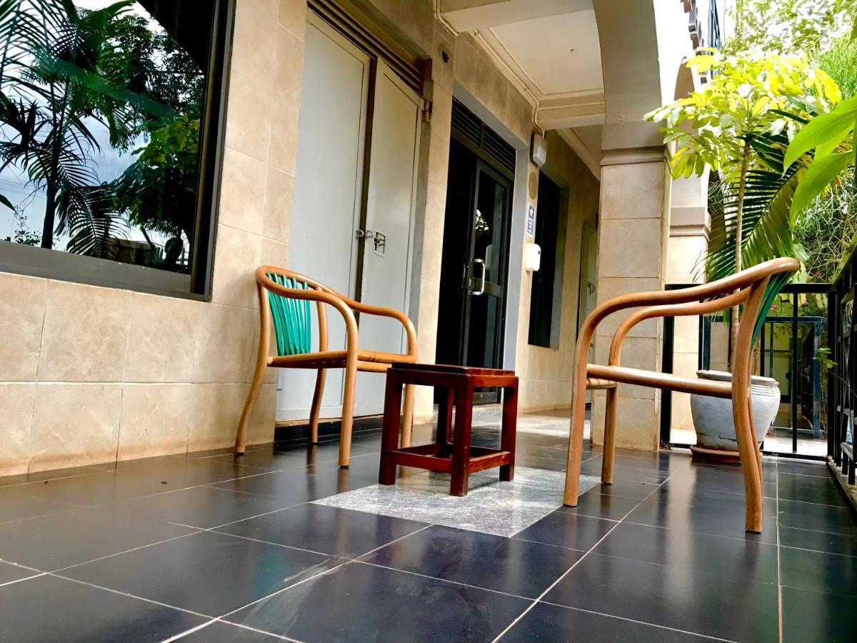 Capernaum Hotels Kyambogo  Kültér fotó