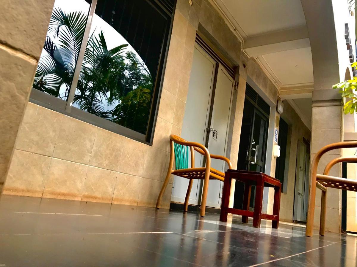 Capernaum Hotels Kyambogo  Kültér fotó
