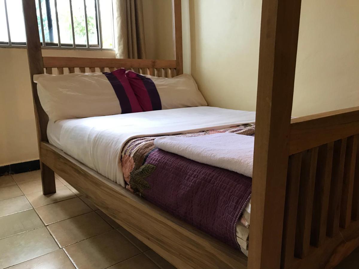 Capernaum Hotels Kyambogo  Kültér fotó